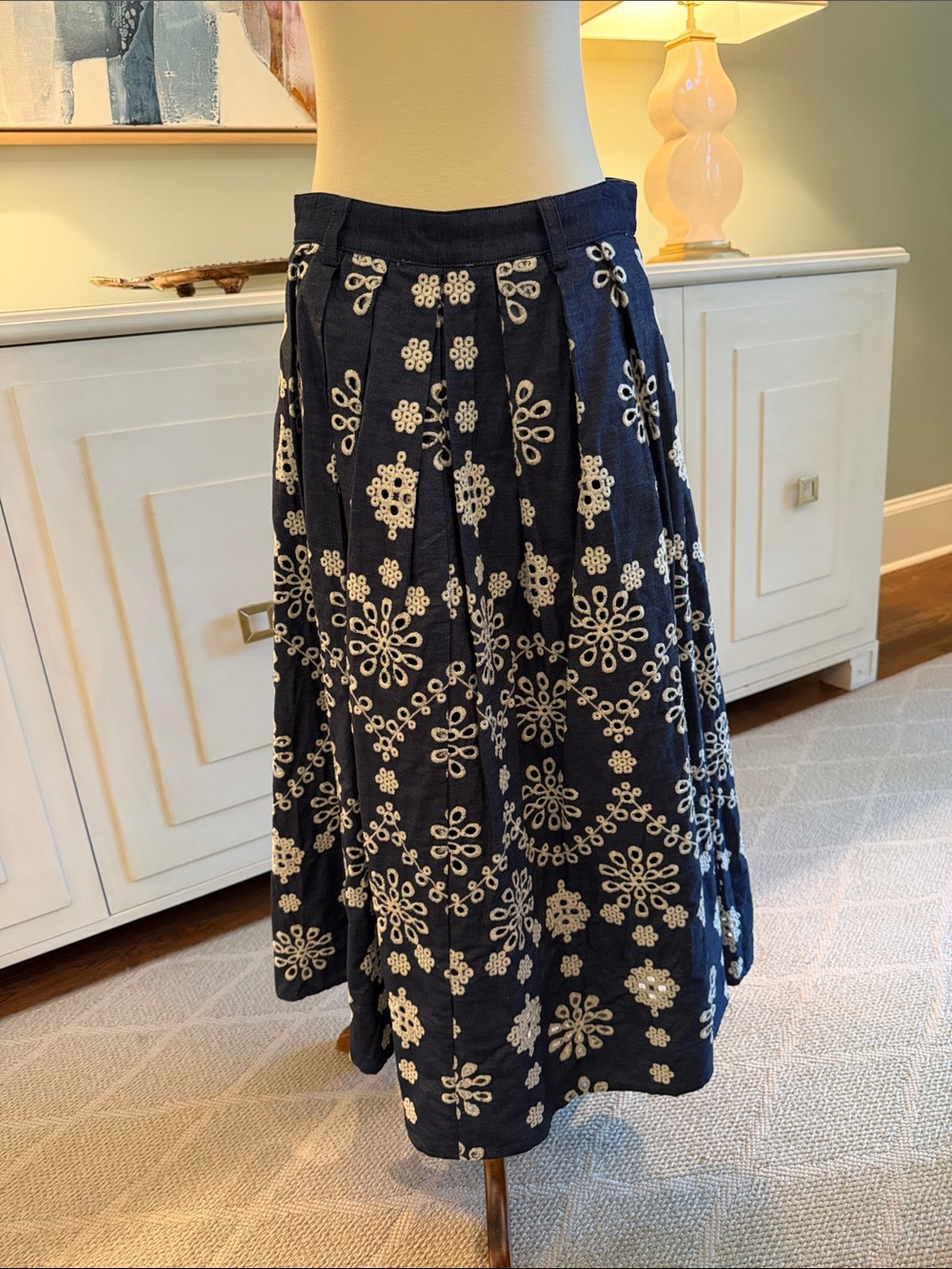 Embroidered Navy Midi Skirt with White Floral Motif - Picture 3 of 3